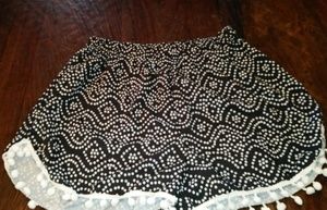 Closet clear out! Black and white shorts.